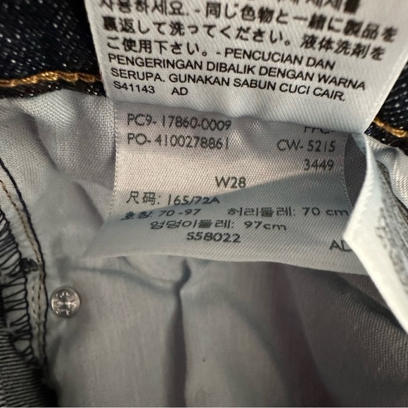 Levi’s | Rolled Cuff Capri Jeans Size 28 - Picture 8 of 8